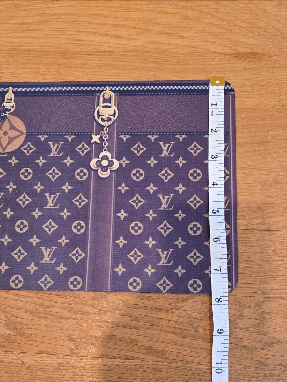 LV Mouse Pad & Car Coaster Set - Picture 5 of 7